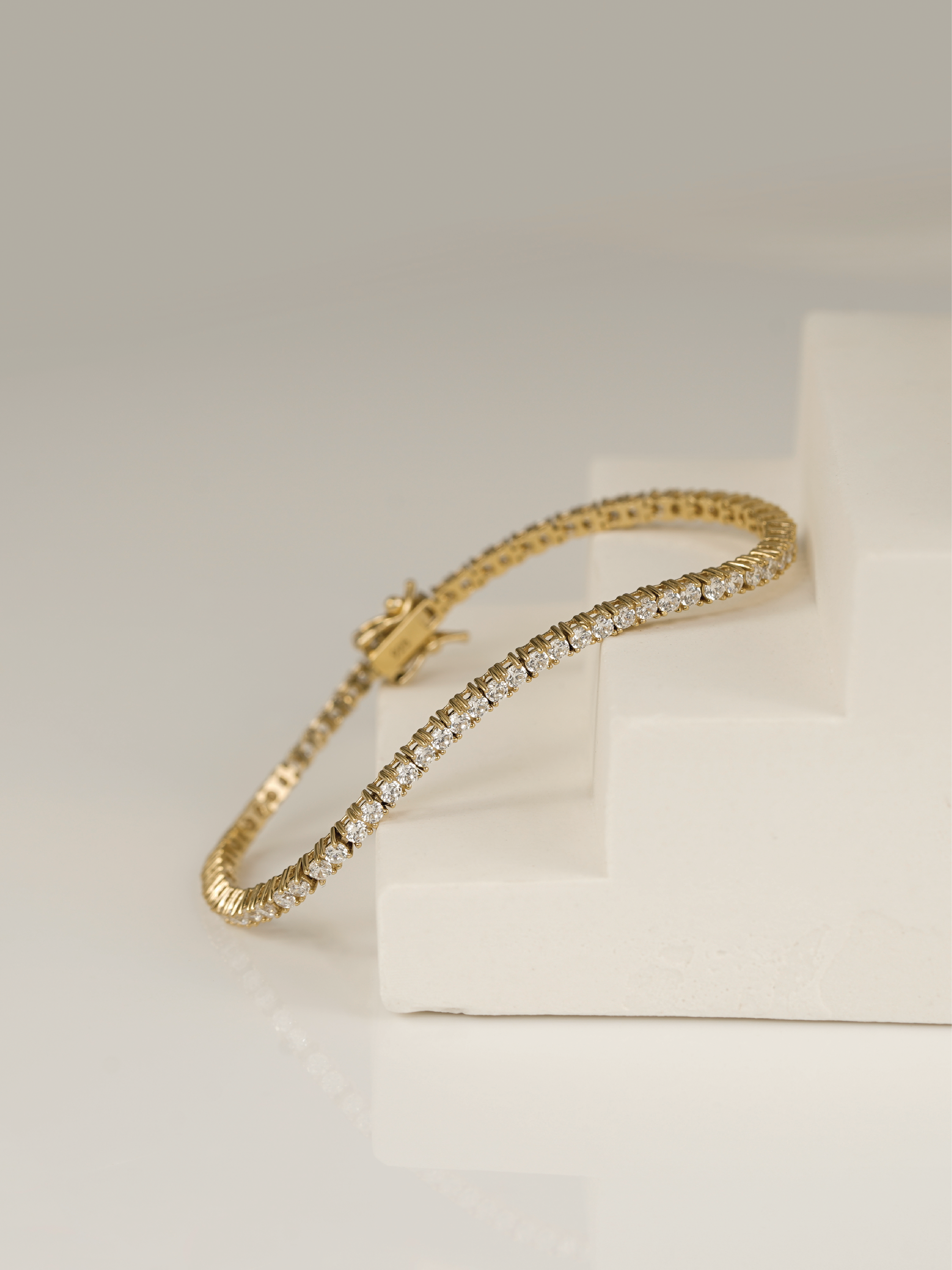 Lab-Grown Diamond Round Tennis Bracelet