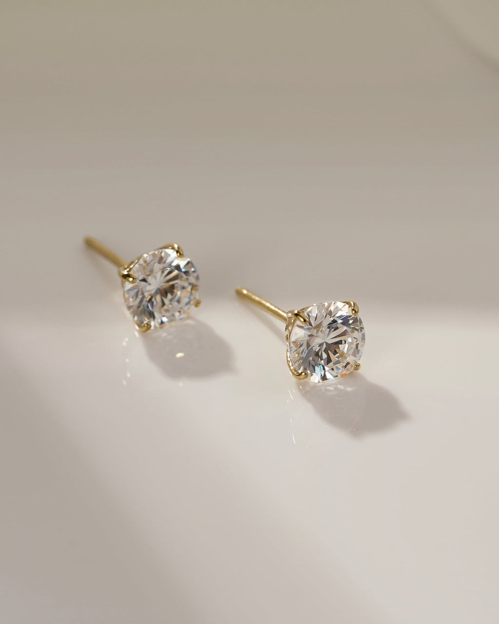 Lab-Grown Diamond 2.0 cttw Round Solitaire Earrings