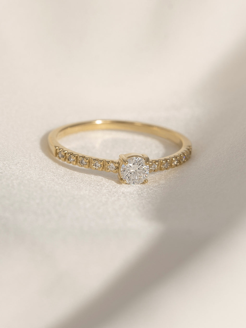 Lab Grown Diamond Round Cut Solitaire Ring with Pave Band